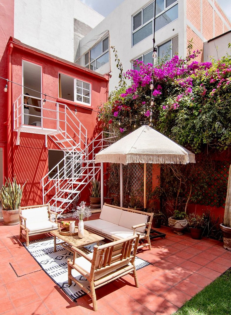 Stunning house steps from Masaryk, Polanco